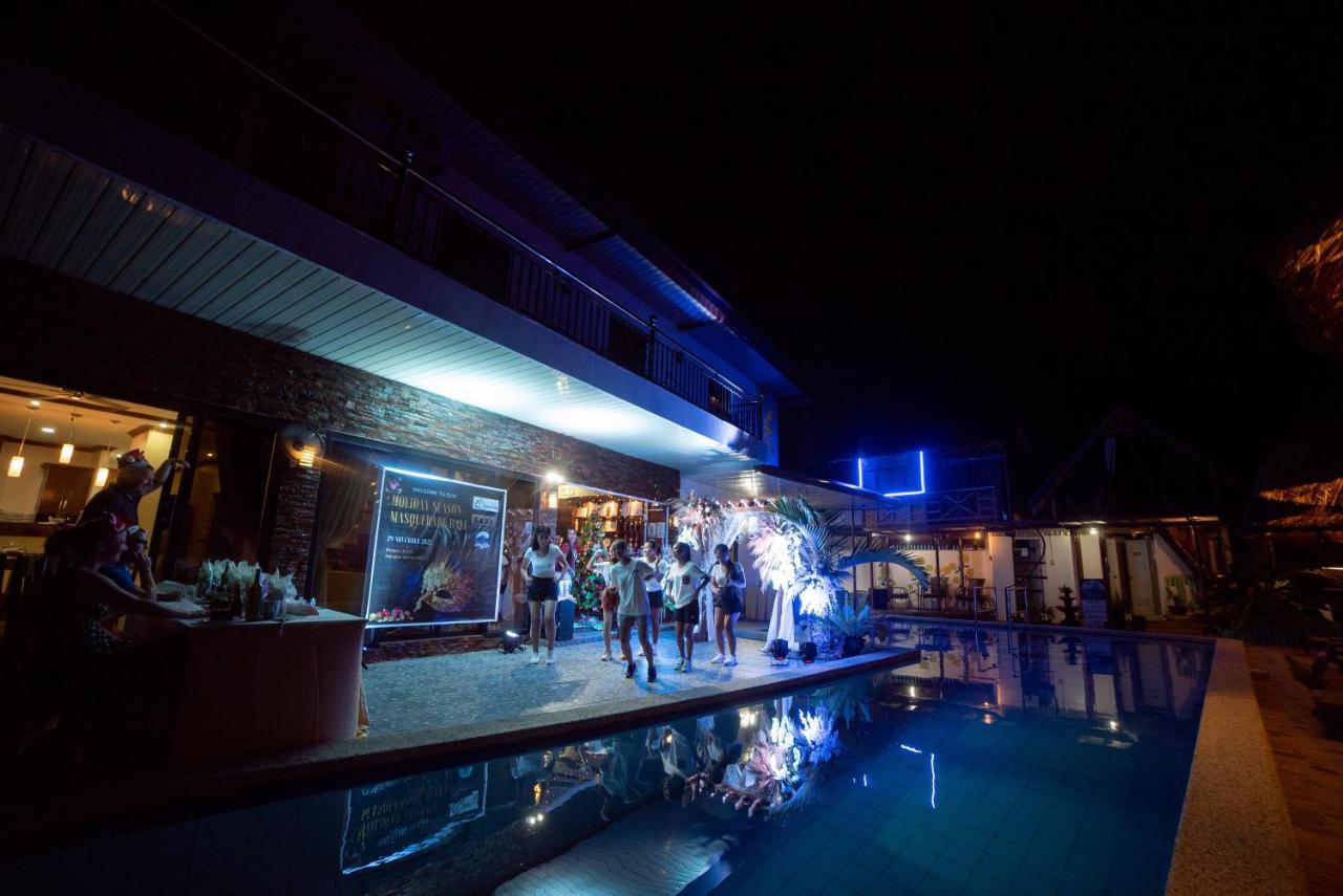 Blue Moon Inn Dauis Exterior photo