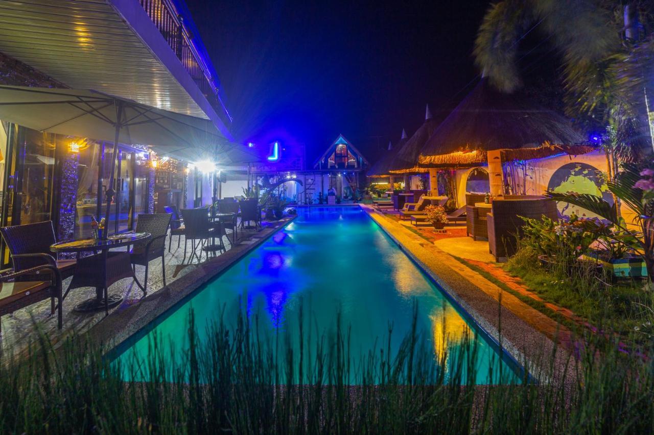 Blue Moon Inn Dauis Exterior photo